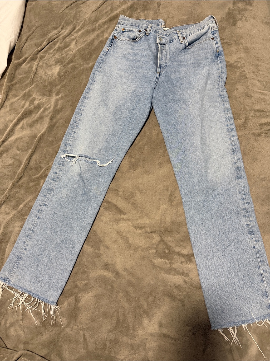 Agolde Light Blue Straight-Leg Jeans With Distressed Knee